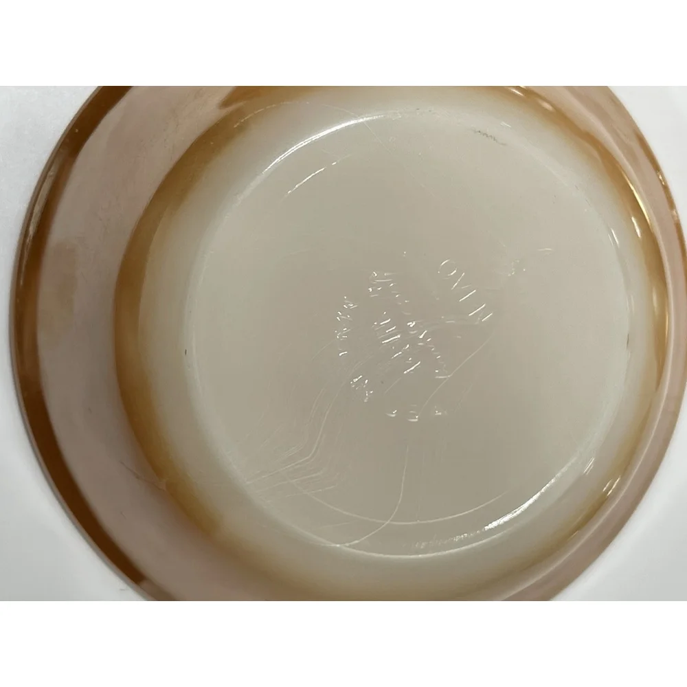 VNTG FIRE KING PEACH LUSTRE BOWL LAUREL LEAF ANCHOR HOCKING 5
